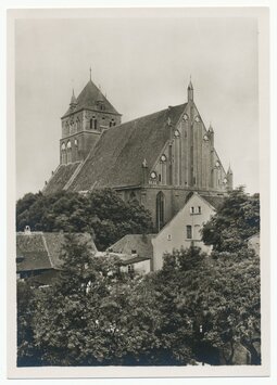 preview Marienkirche, Ansicht von Südost (Postkarte Eigentum Kurt Wilhelm-Kästner)